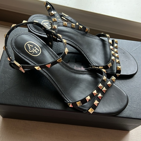 ASH Rockstud black sandals. Size 8 New in Box - Picture 2 of 5